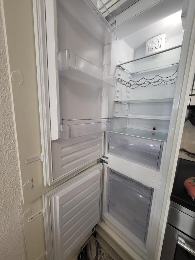 2 Bedrooms Flat + Balcony + Parking At Las Canteras Beach Las Palmas de Gran Canaria Exteriör bild