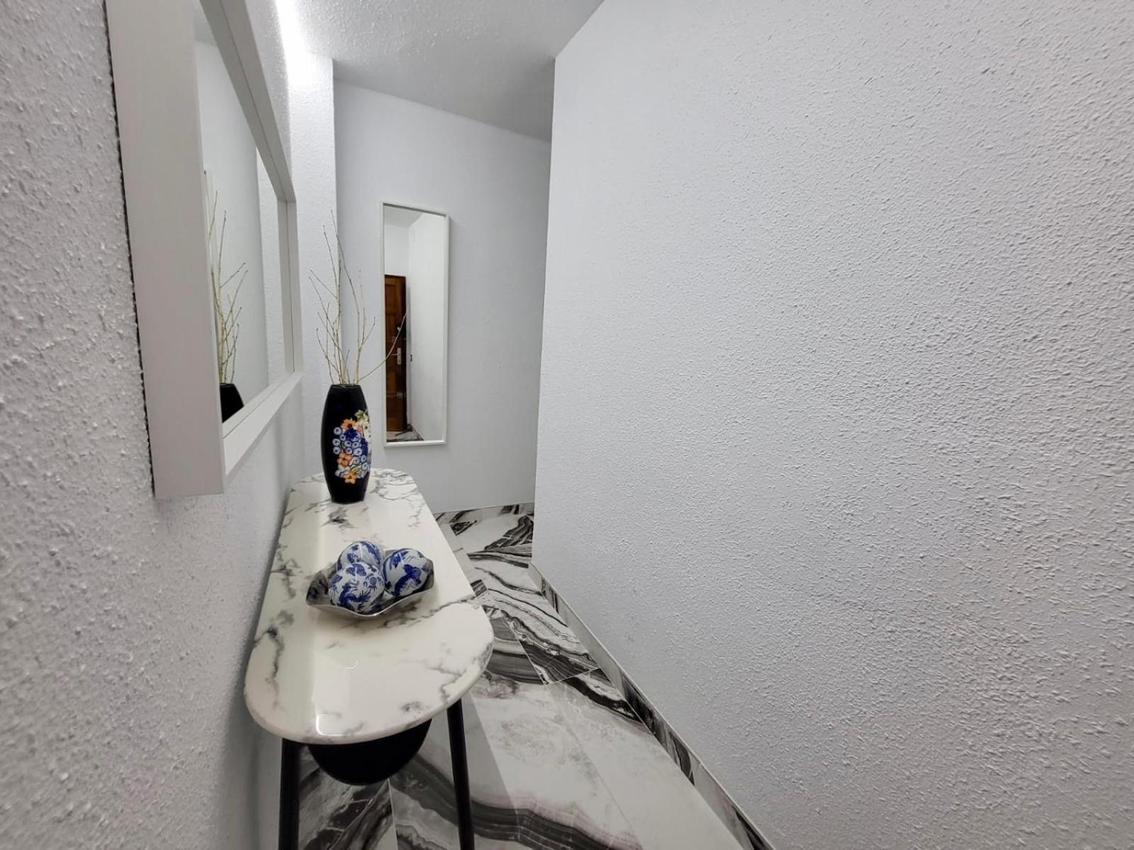 2 Bedrooms Flat + Balcony + Parking At Las Canteras Beach Las Palmas de Gran Canaria Exteriör bild